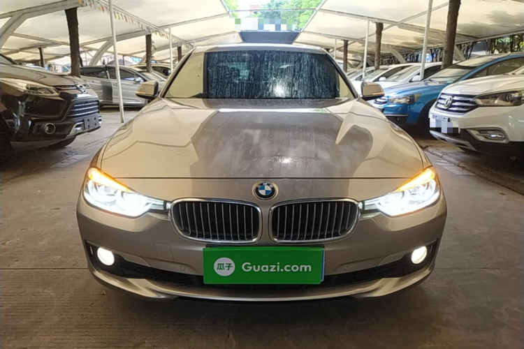 BMW 3 Series 2018 car image #3