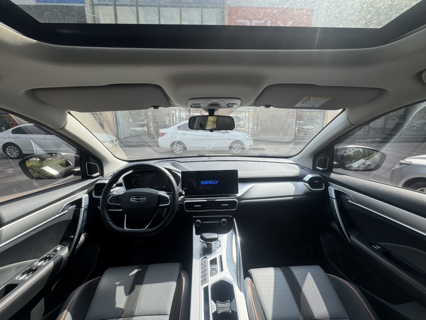 GEELY Coolray 2023 image de voiture #6