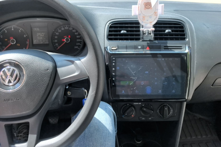 Volkswagen Polo 2017 #10 Volkswagen Polo 2017 car image #10