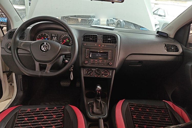 Volkswagen Polo 2019 #10 Volkswagen Polo 2019 car image #10