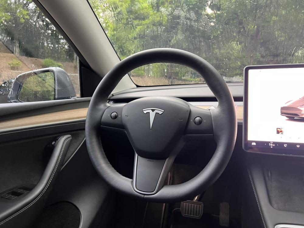 Tesla Model Y 2022 #17 Tesla Model Y 2022 car image #17