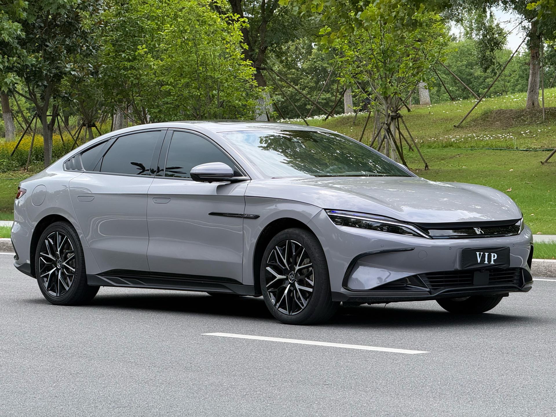 BYD Han 2025 car image #3