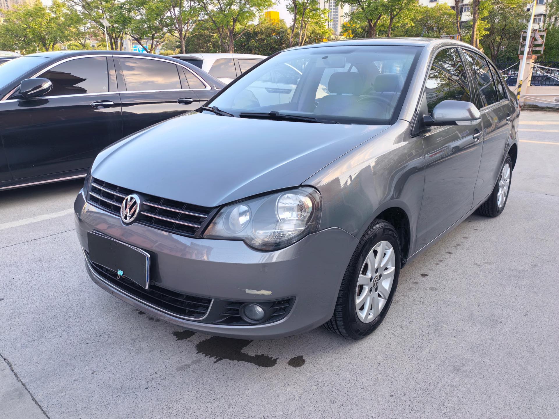 Volkswagen Polo 2012 Volkswagen Polo 2012 car image