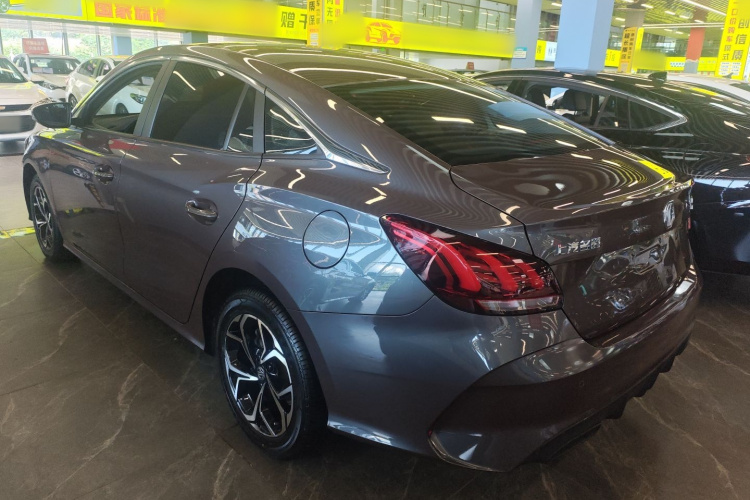 MG 5 2024 image de voiture #5