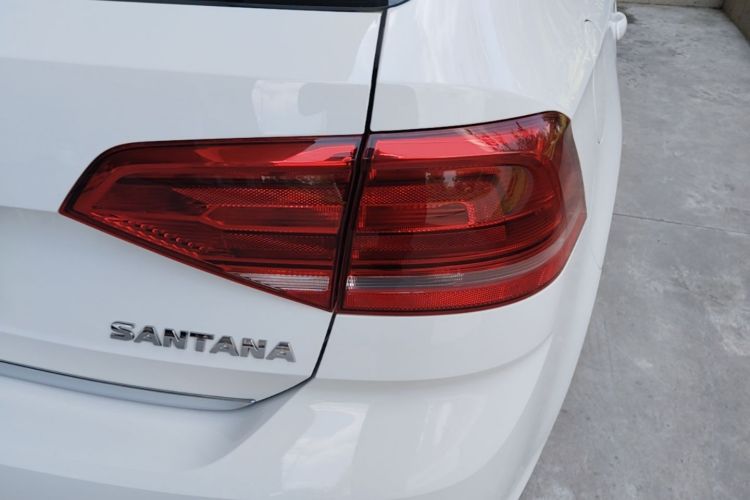 Volkswagen Santana 2016 car image #8