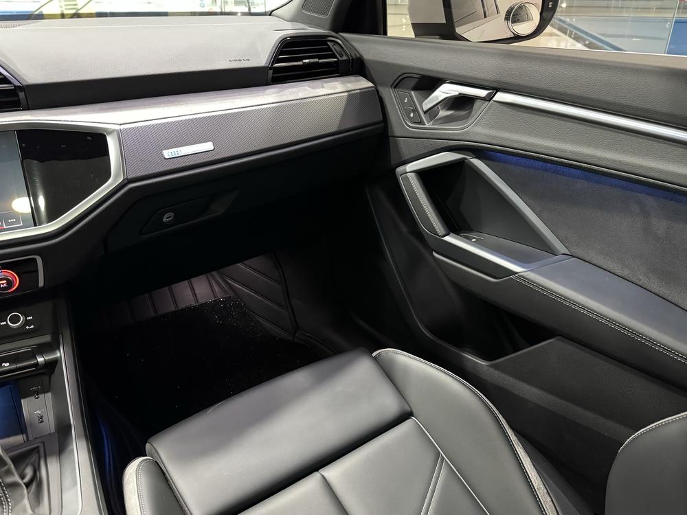 Audi Q3 2023 immagine di auto #8