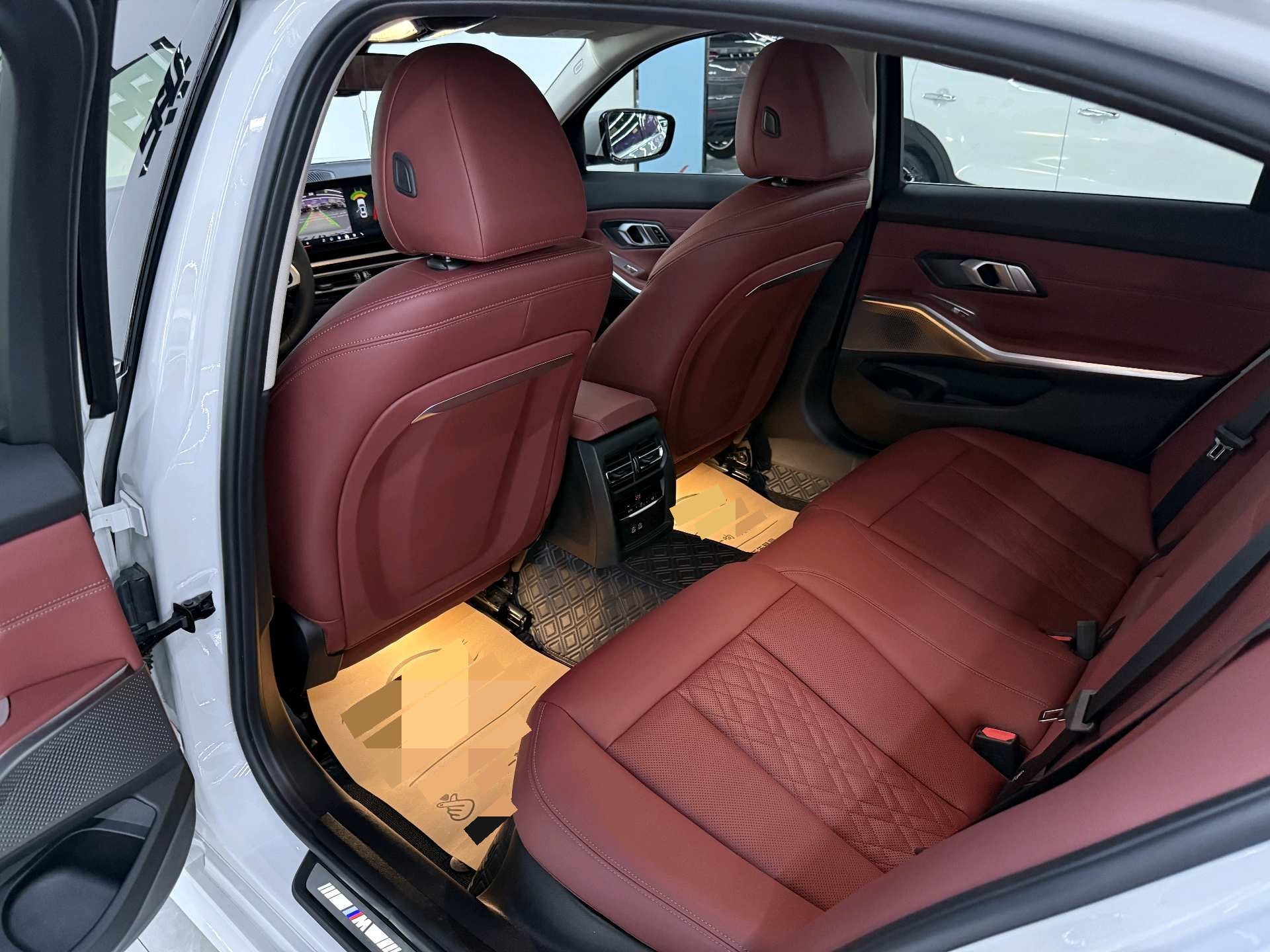 BMW 3 Series 2024 imagem de carro #4