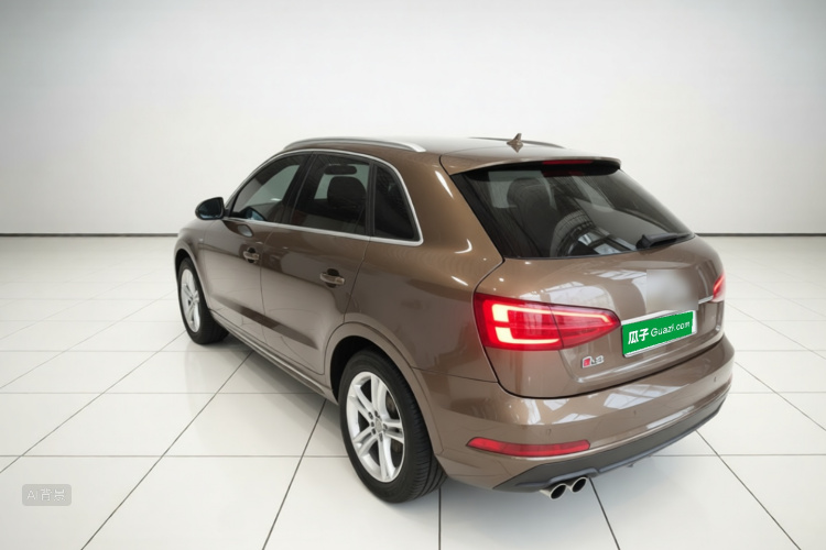 Audi Q3 2016 car image #5