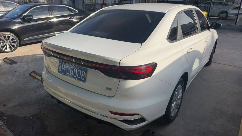 GEELY Emgrand 2025 #6 GEELY Emgrand 2025 imagen de coche #6