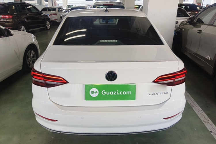 Volkswagen Lavida 2021 car image #6