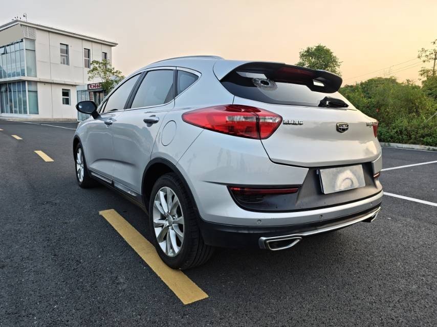 GEELY Emgrand GS 2017 car image #4