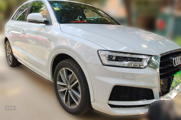 Audi Q3 2019 car image #4