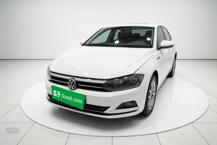 Volkswagen Polo 2022 car image #2