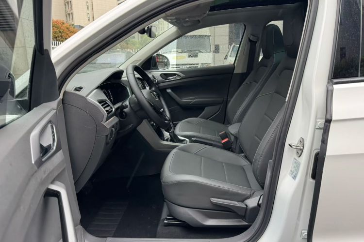 Volkswagen T-Cross 2022 изображение автомобиля #10