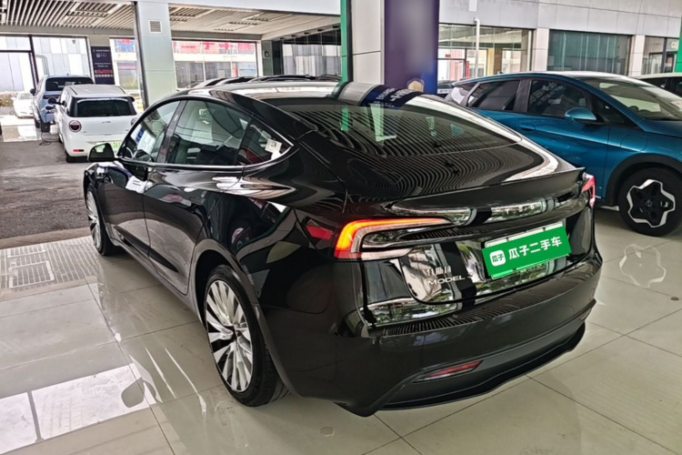 Tesla Model 3 2023 #5 Tesla Model 3 2023 car image #5