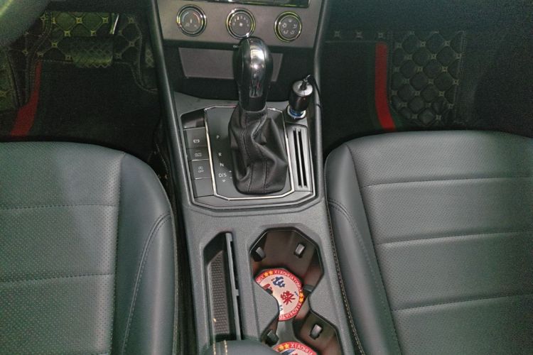 Volkswagen Lavida 2021 car image #14