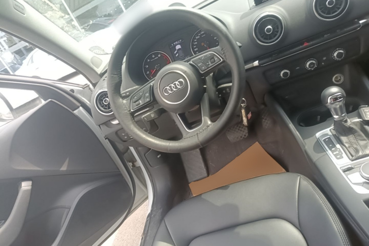 Audi A3 2021 car image #12