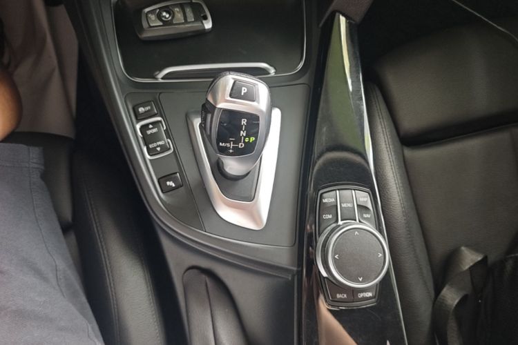 BMW 3 Series 2019 #14 BMW 3 Series 2019 car image #14