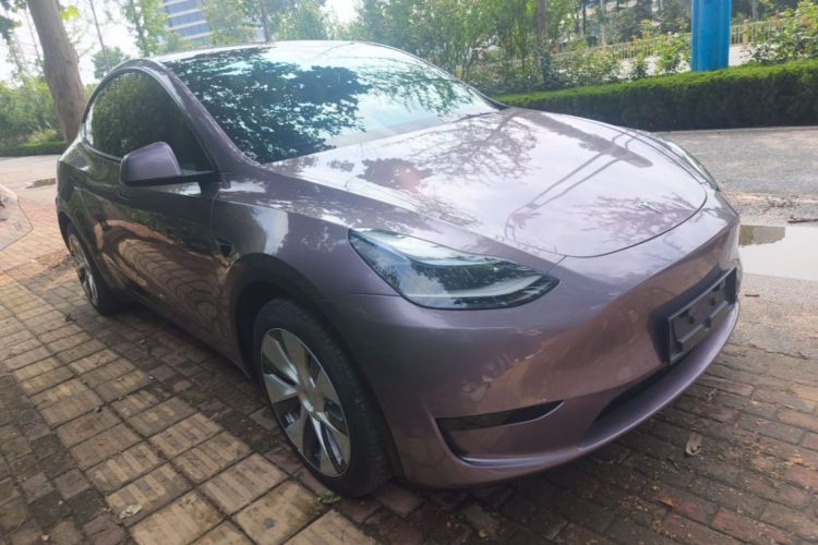 Tesla Model Y 2022 #4 Tesla Model Y 2022 car image #4