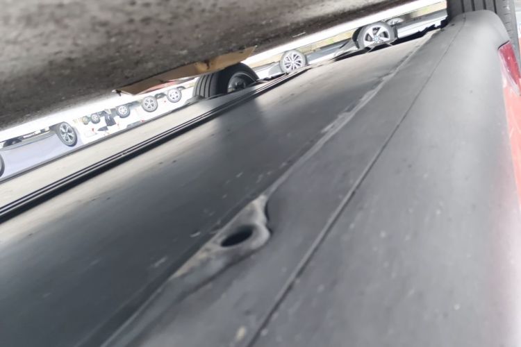 Tesla Model Y 2024 car image #19