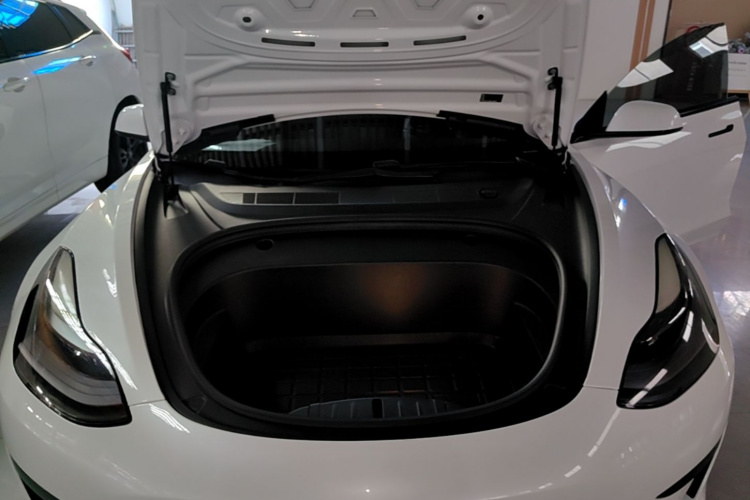 Tesla Model 3 2021 car image #22