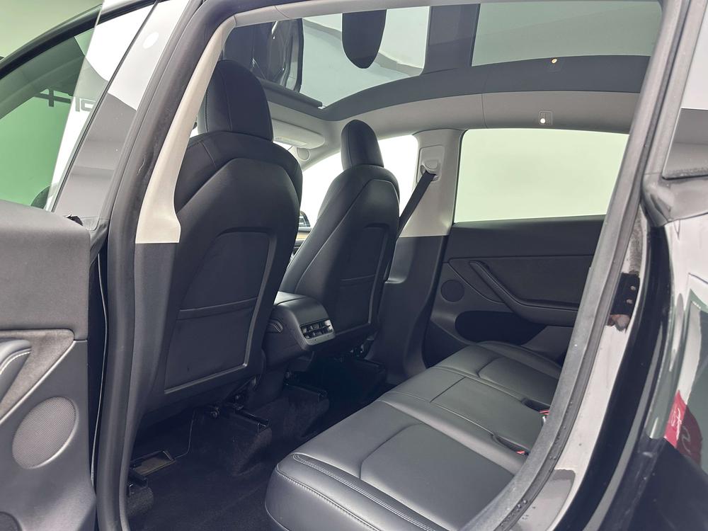 Tesla Model Y 2021 #24 Tesla Model Y 2021 car image #24