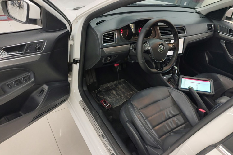 Volkswagen Lavida 2018 #16 Volkswagen Lavida 2018 car image #16