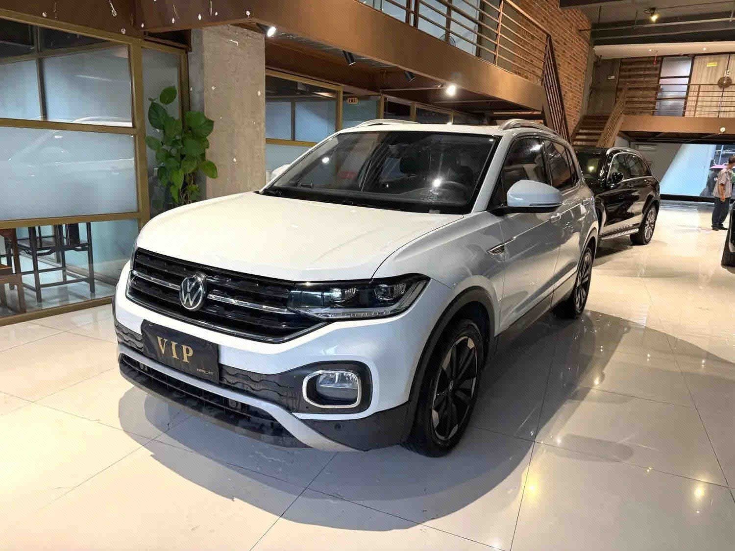 2024 2024 immagine di auto