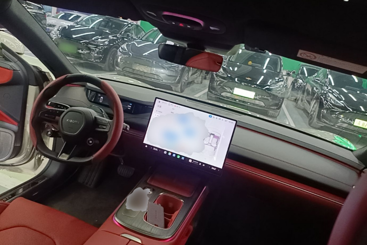 MI SU7 2024 immagine di auto #10