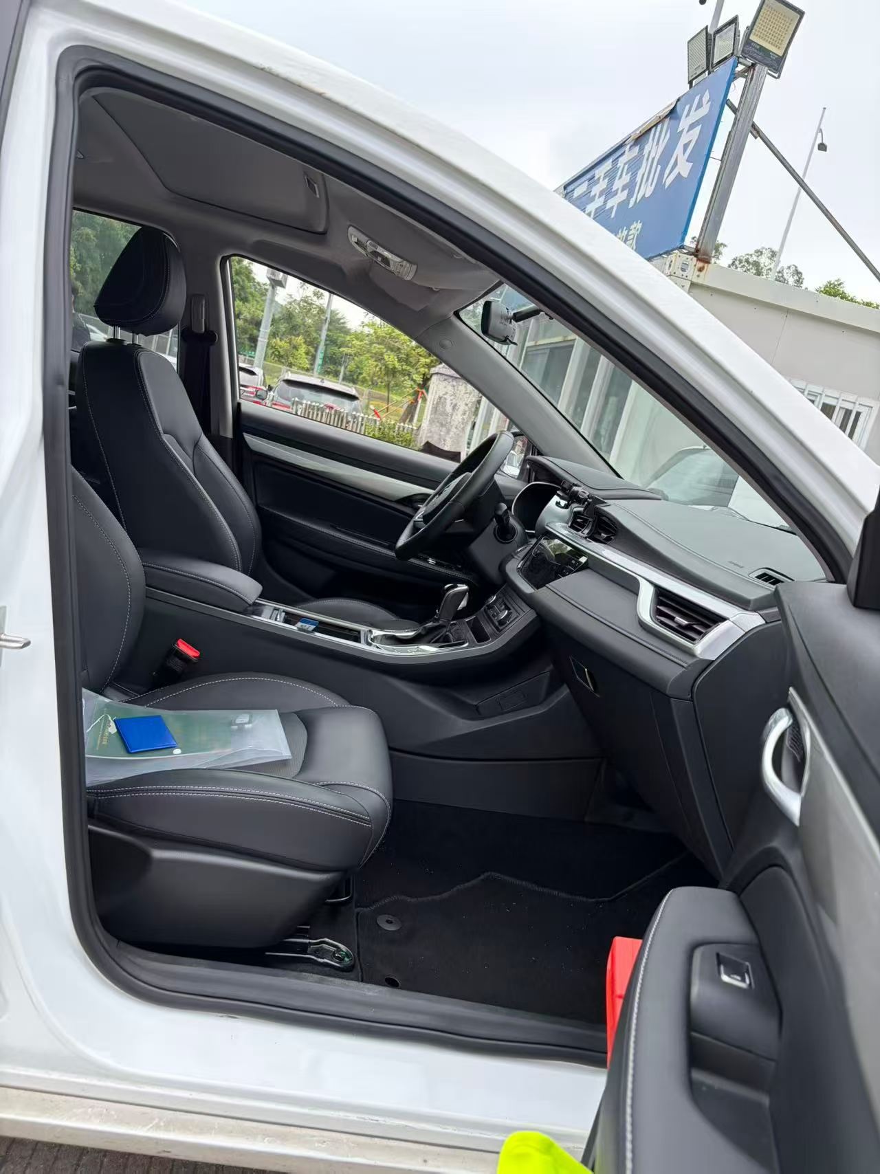 GEELY Emgrand 2020 #4 GEELY Emgrand 2020 car image #4