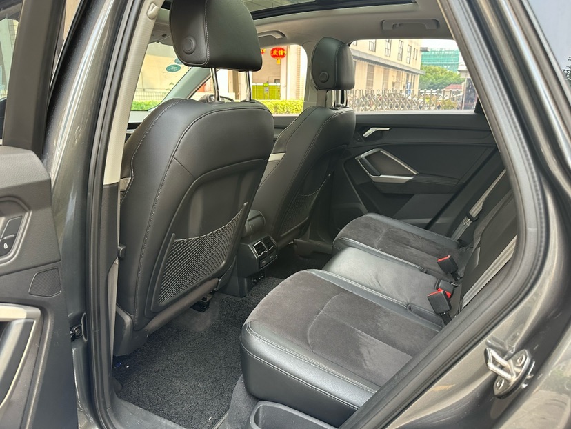 Audi Q3 2019 #6 Audi Q3 2019 car image #6