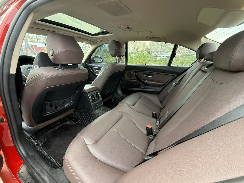 BMW 3 Series 2019 #6 BMW 3 Series 2019 car image #6