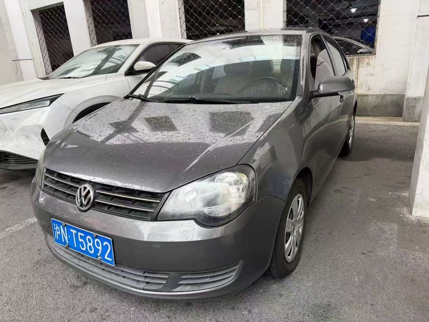 Volkswagen Polo 2012 car image 