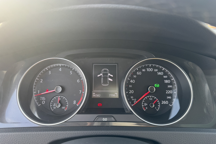 Volkswagen Golf 2017 imagen de coche #11