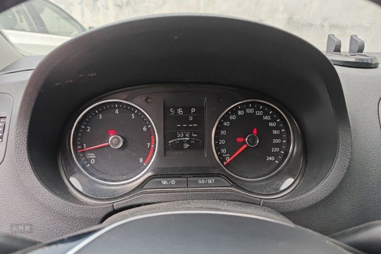 Volkswagen Polo 2017 #13 Volkswagen Polo 2017 car image #13