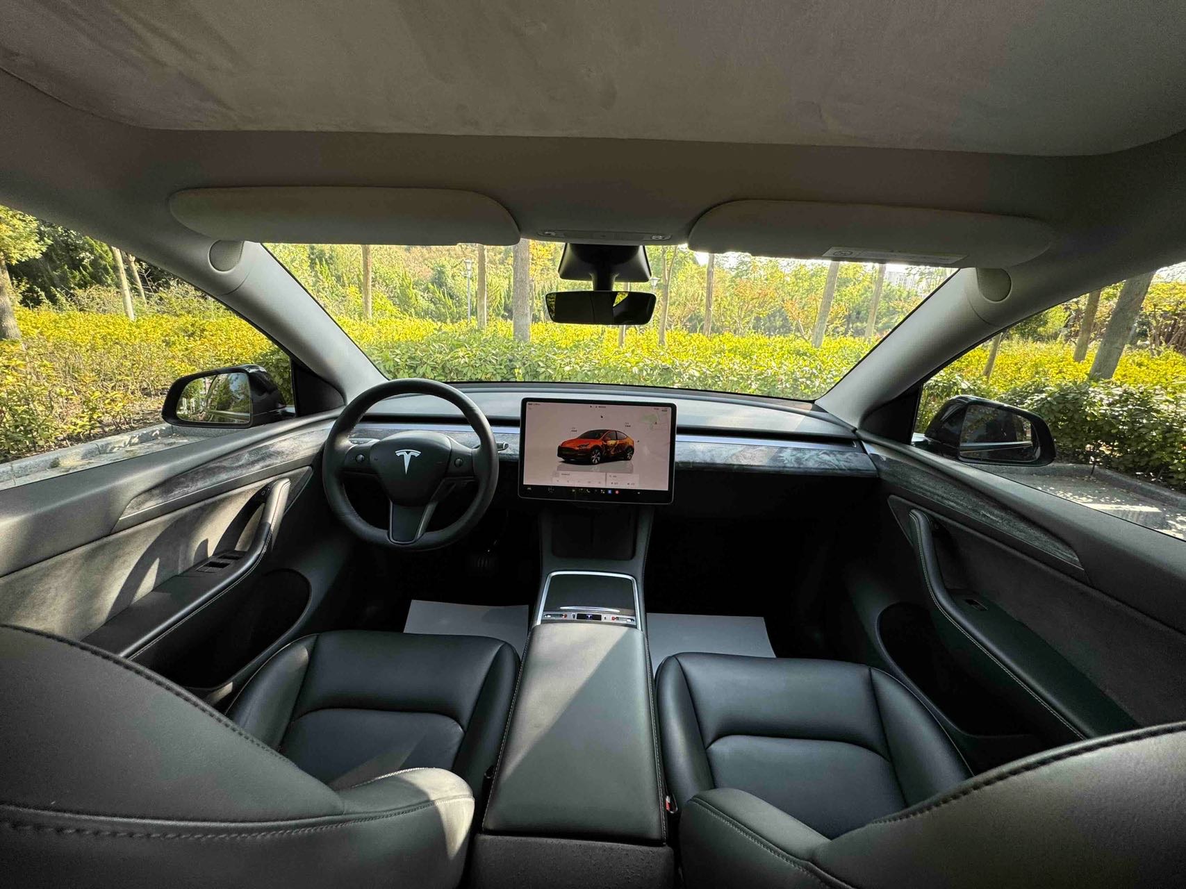 Tesla Model Y 2023 #11 Tesla Model Y 2023 car image #11