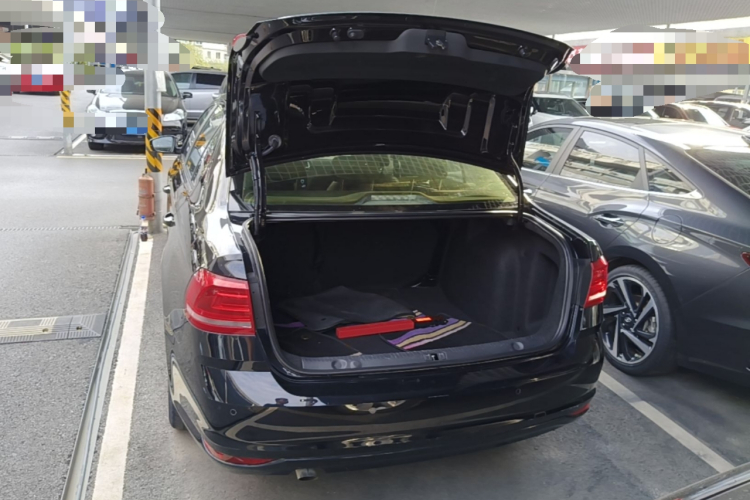 Volkswagen Lavida 2016 car image #19