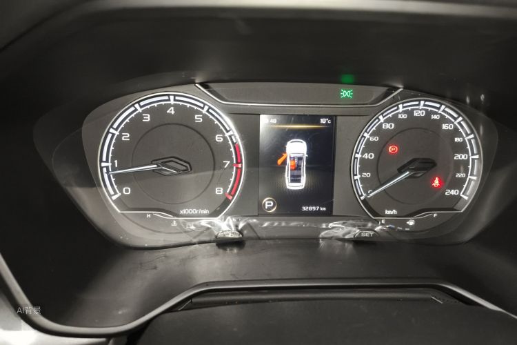 GEELY Vision X6 2022 immagine di auto #13