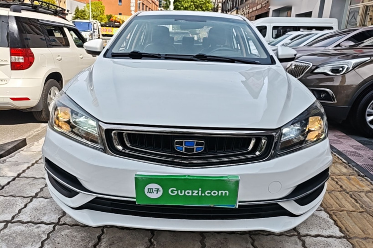 GEELY Emgrand 2018 immagine di auto #3