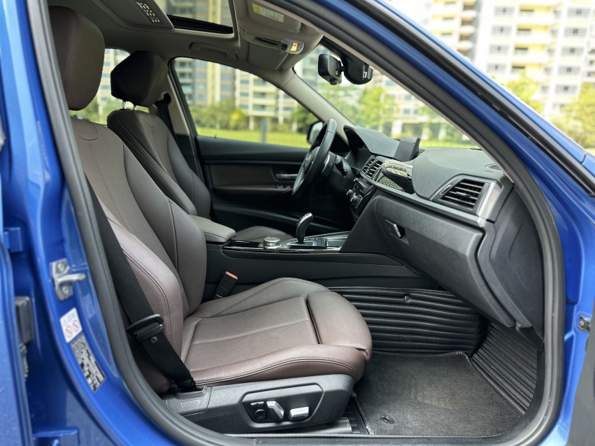 BMW 3 Series 2019 #24 BMW 3 Series 2019 car image #24
