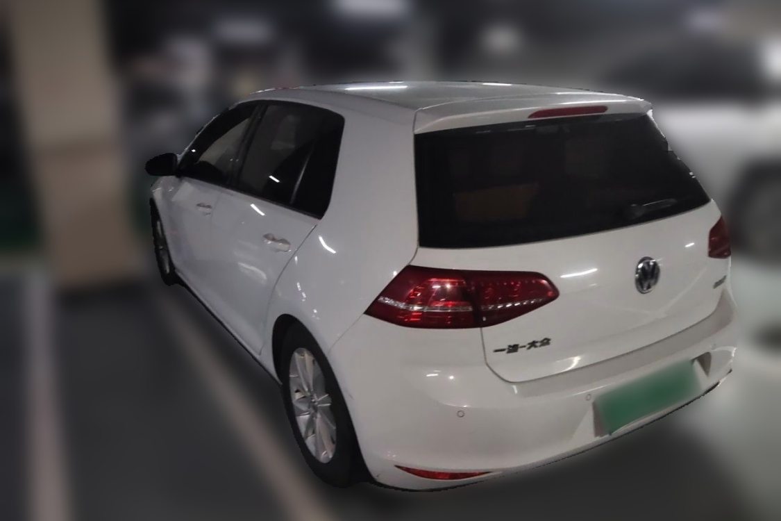 Volkswagen Golf 2014 car image #3