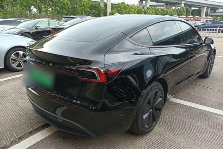 Tesla Model 3 2024 #7 Tesla Model 3 2024 immagine di auto #7