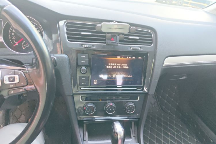 Volkswagen Golf 2019 #13 Volkswagen Golf 2019 car image #13