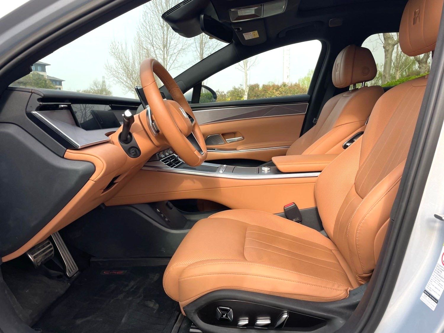 BYD HanL 2025 car image #4