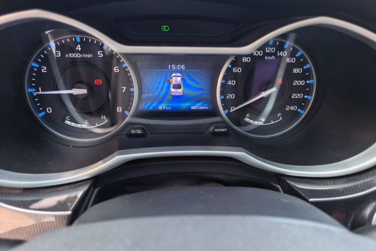 GEELY Emgrand 2017 car image #10