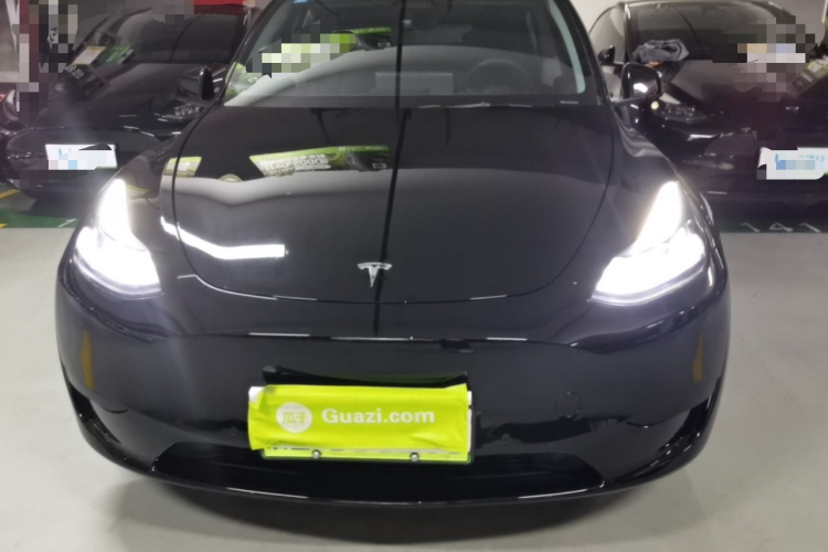Tesla Model Y 2023 #3 Tesla Model Y 2023 immagine di auto #3