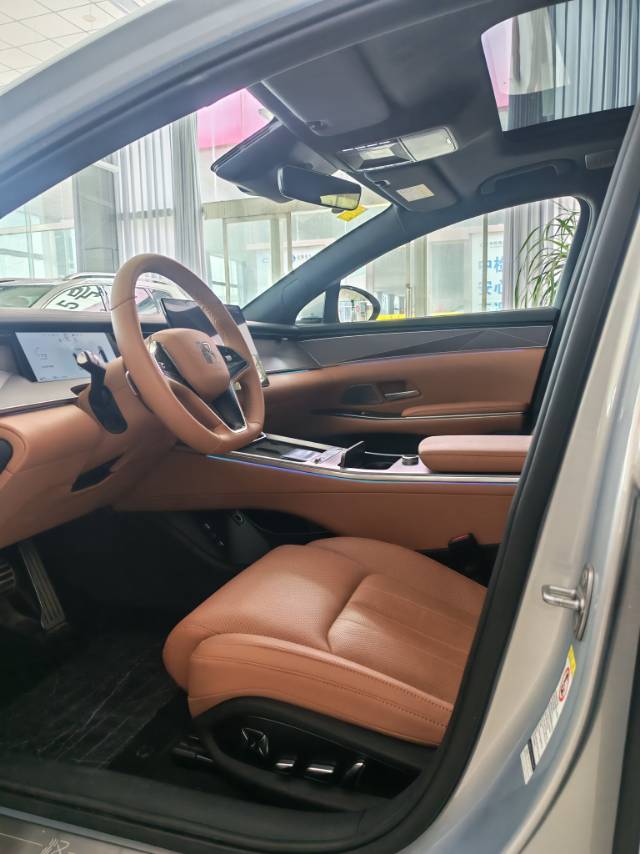BYD HanL 2025 car image #8
