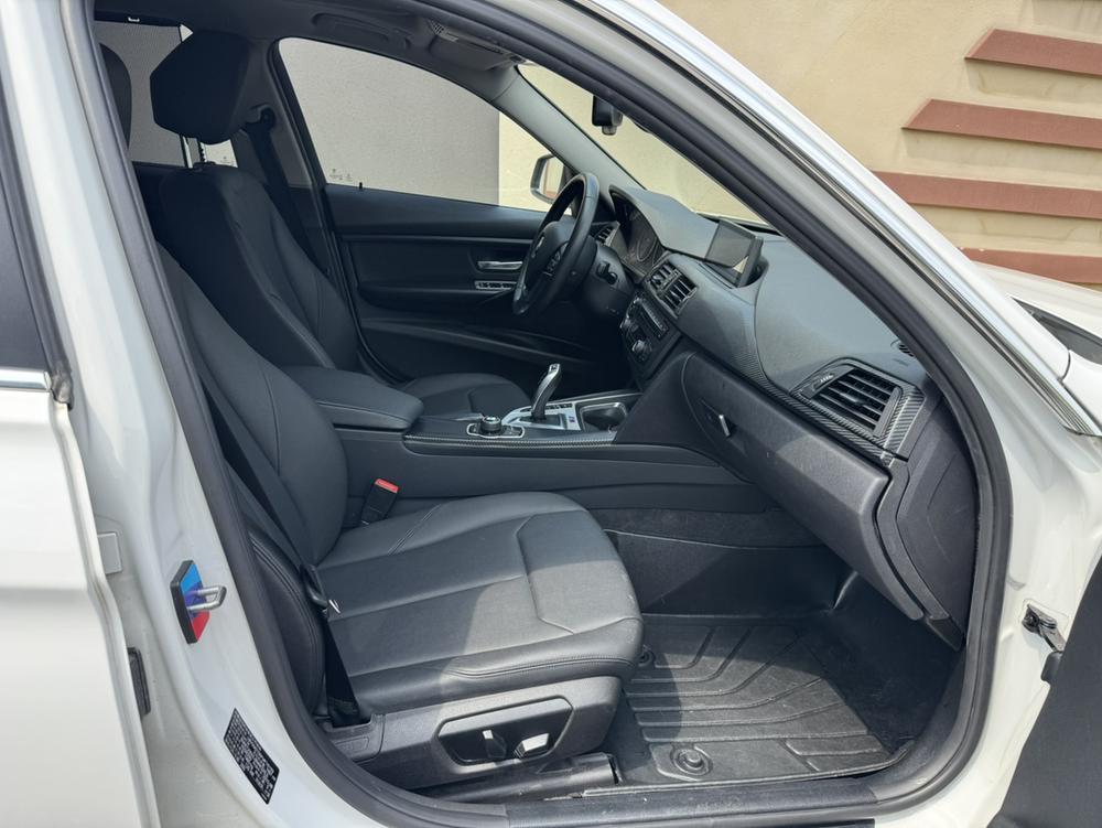 BMW 3 Series 2015 immagine di auto #19