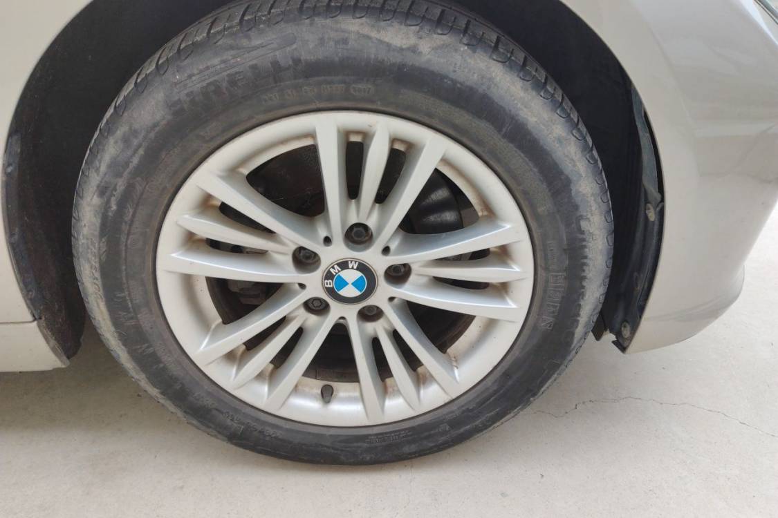 BMW 3 Series 2013 #9 BMW 3 Series 2013 car image #9