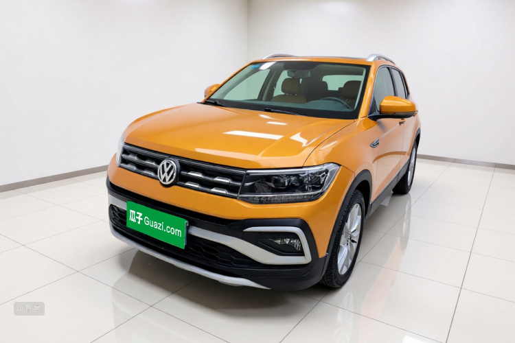 Volkswagen T-Cross 2020 #2 Volkswagen T-Cross 2020 car image #2